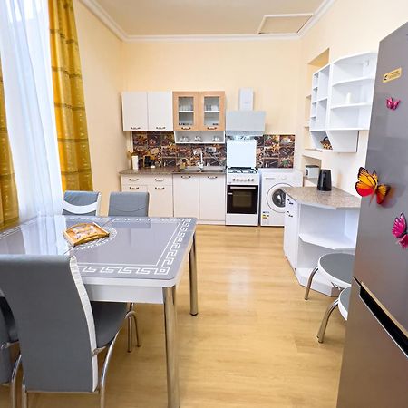 Apartment Deme Κουτάισι Εξωτερικό φωτογραφία